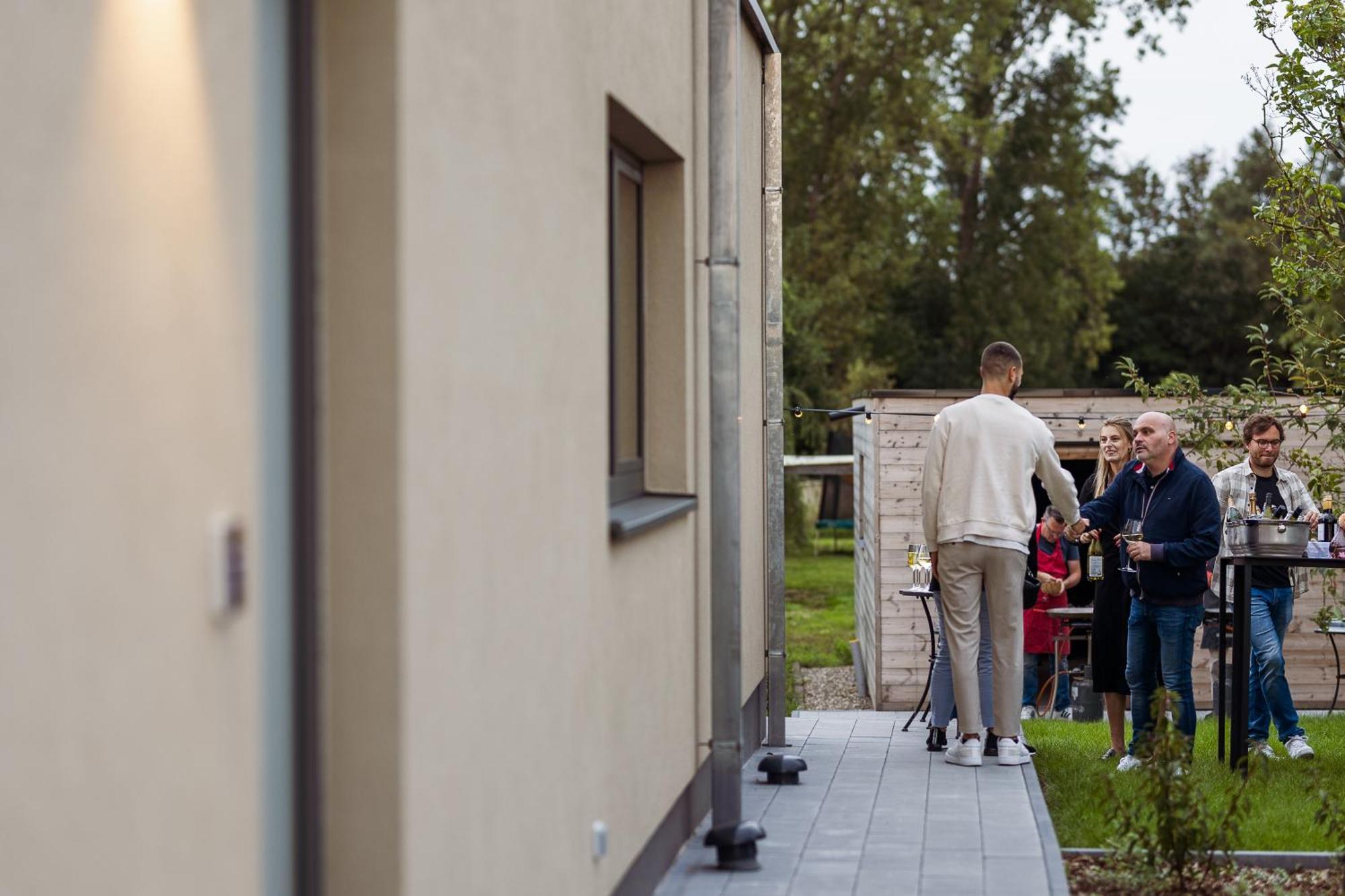 Inova Guesthouse Hasselt Exterior photo
